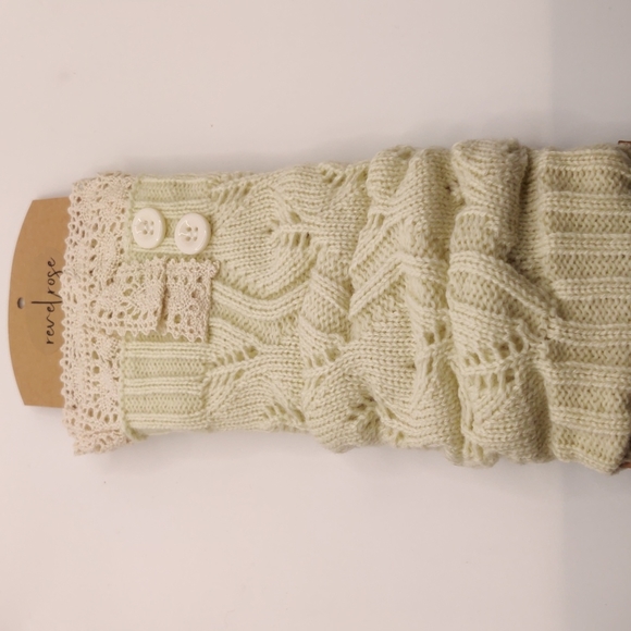 Cream white Cable knit arm warmers with lace trim, new in packaging - Picture 5 of 6